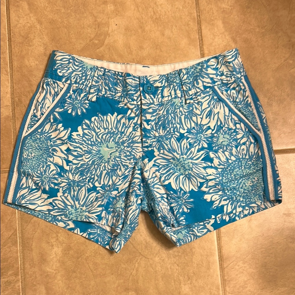 Lilly Pulitzer Blue Floral Women's Shorts